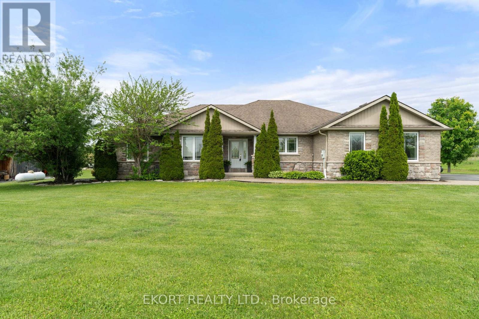 Property at 385 RIDGE ROAD image 1