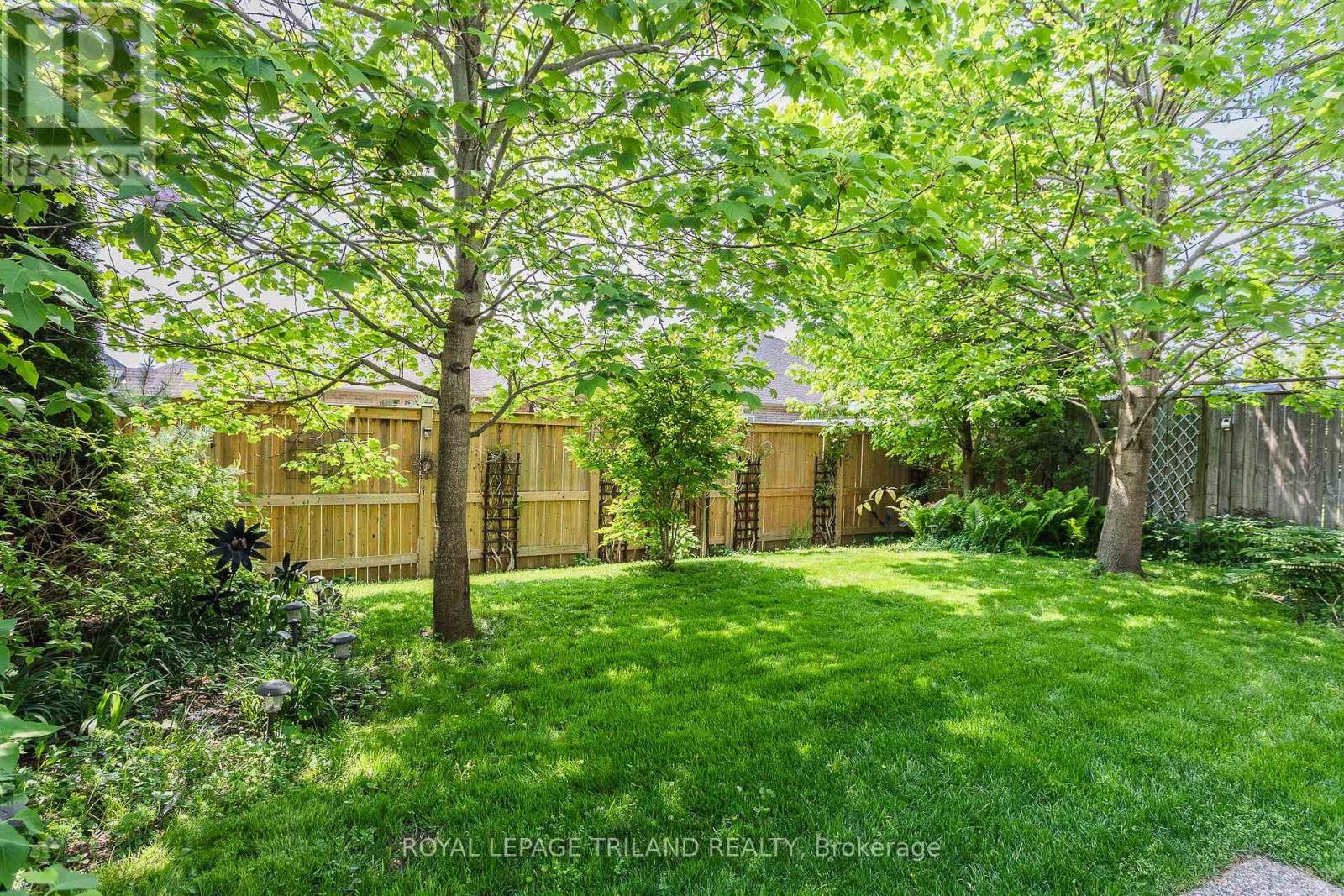 53 Augusta Crescent, St. Thomas, Ontario  N5R 6K1 - Photo 42 - X12206041