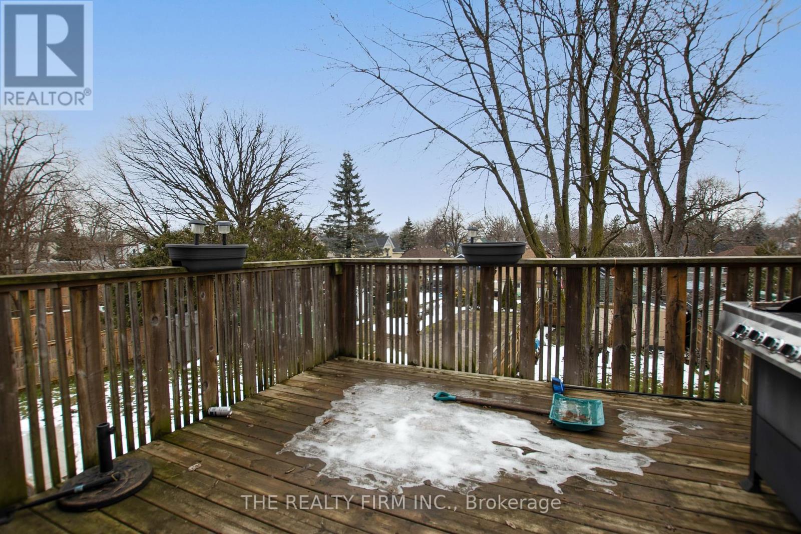 Photo 15 of 40 for 666 Lorne Avenue