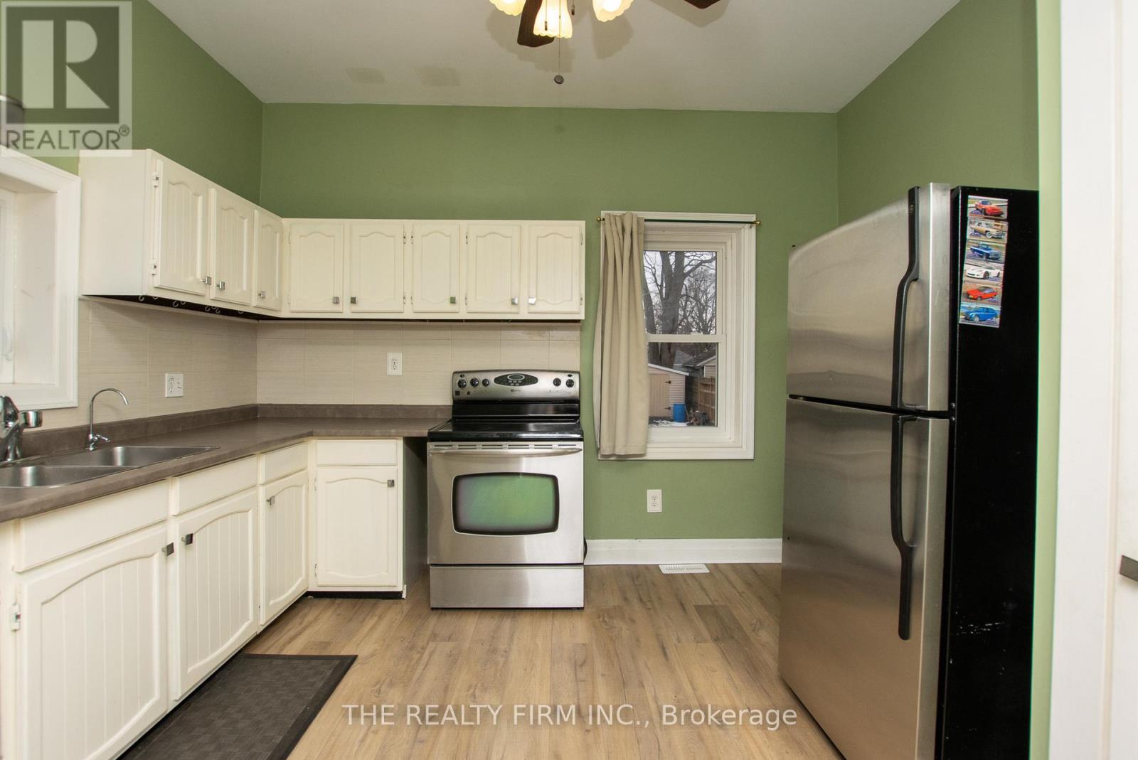 666 Lorne Avenue, London East, Ontario  N5W 3K5 - Photo 14 - X12206087
