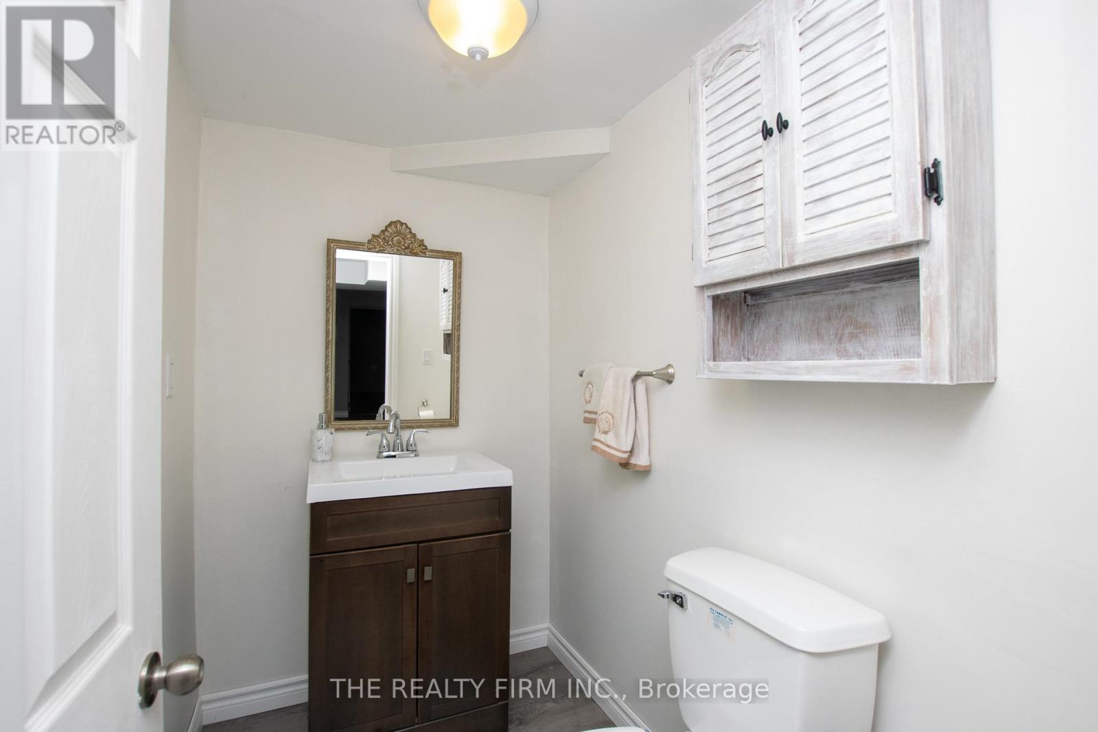 666 Lorne Avenue, London East, Ontario  N5W 3K5 - Photo 16 - X12206087