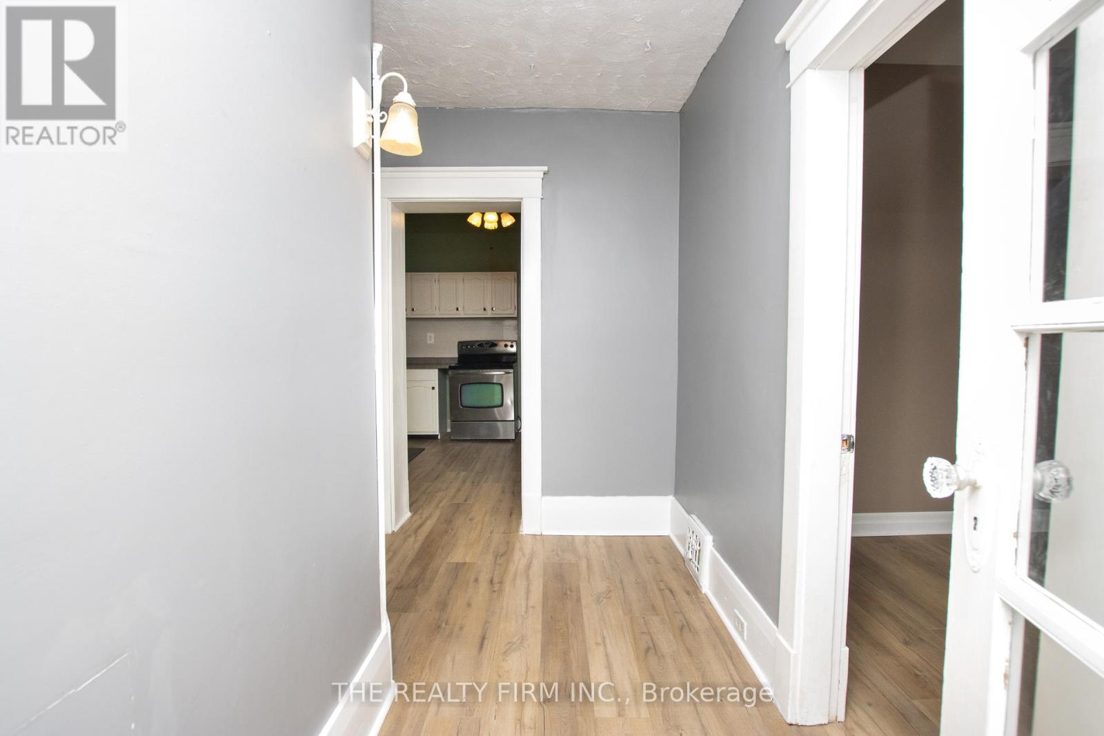 666 Lorne Avenue, London East, Ontario  N5W 3K5 - Photo 7 - X12206087
