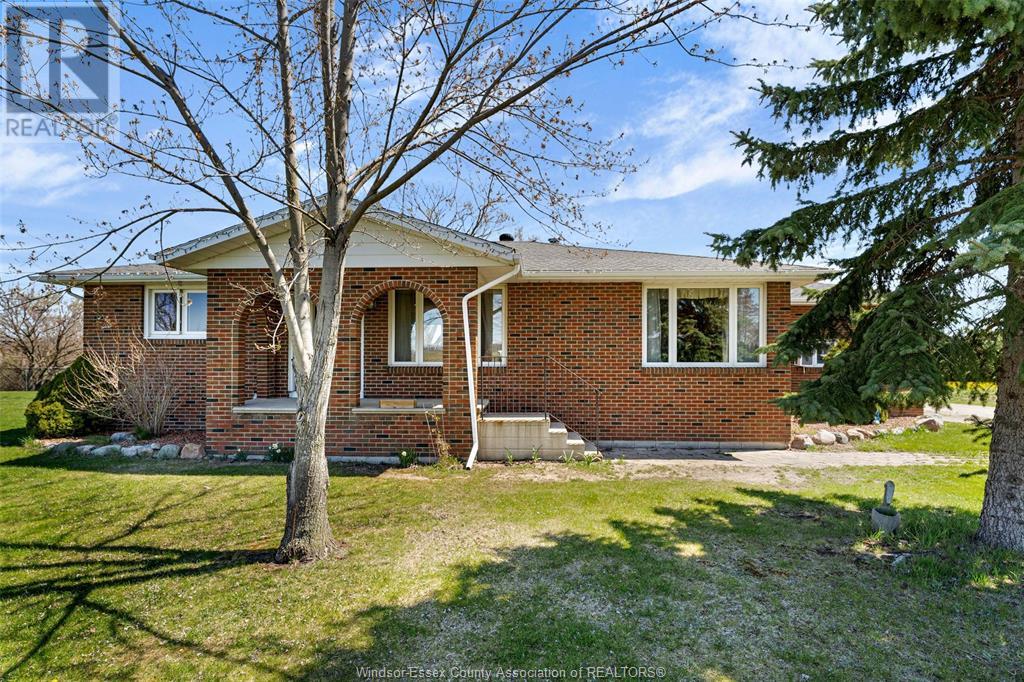 278 County Rd 27 East, Kingsville, Ontario  N0R 1B0 - Photo 2 - 25014039