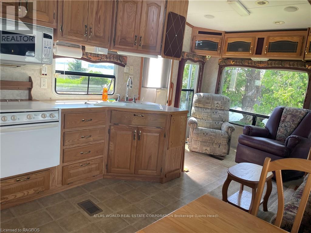 1 - 9 Tamarac Road, Northern Bruce Peninsula, Ontario  N0H 2R0 - Photo 2 - X10850660
