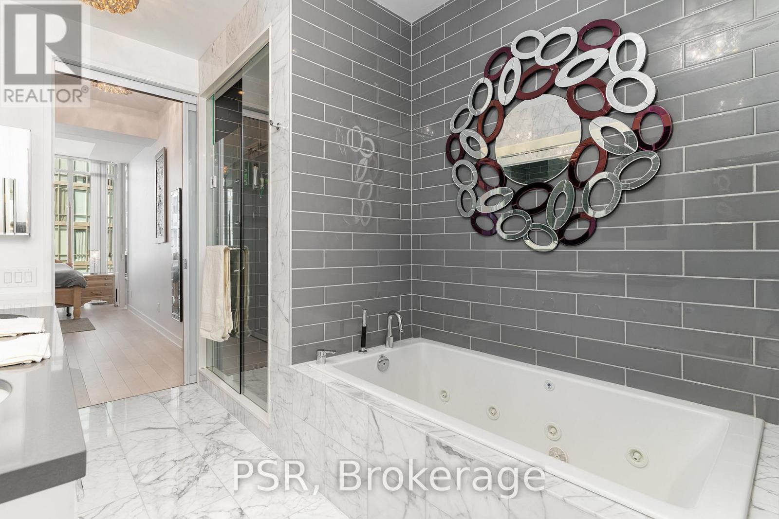 2906 - 88 Park Lawn Road, Toronto, Ontario  M8Y 0B5 - Photo 19 - W12203397