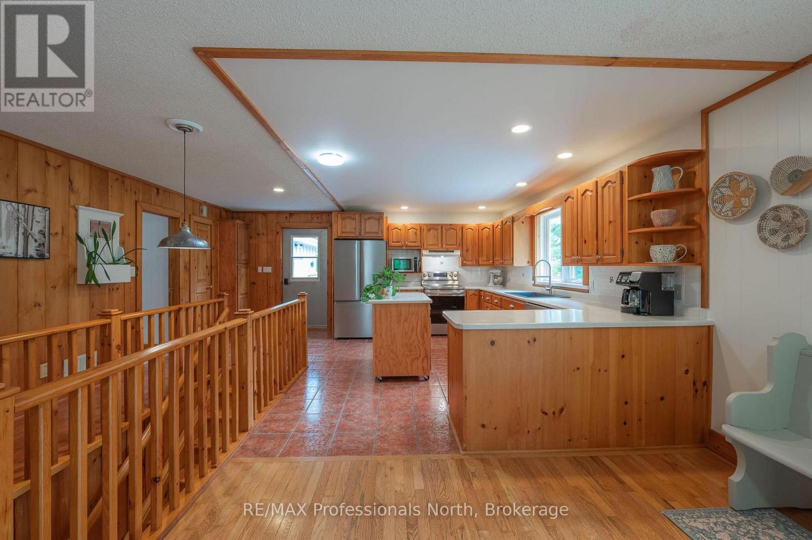 1006 Tennyson Road, Minden Hills, Ontario  K0M 2K0 - Photo 16 - X12206061