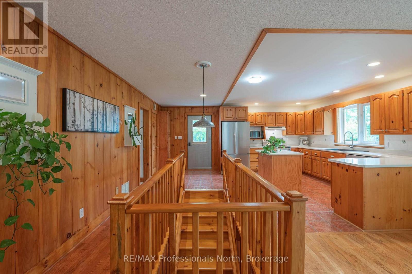 1006 Tennyson Road, Minden Hills, Ontario  K0M 2K0 - Photo 24 - X12206061