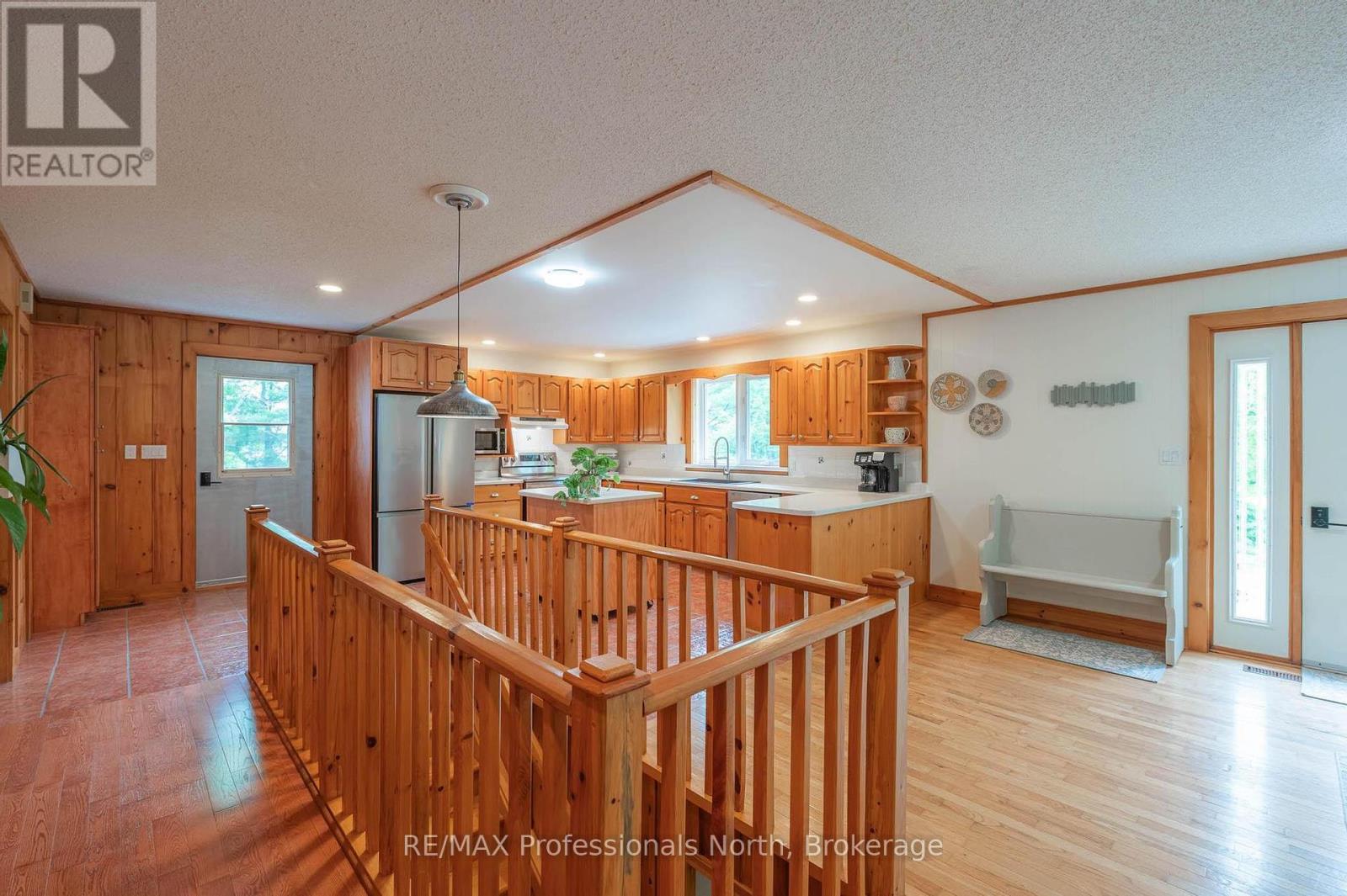 1006 Tennyson Road, Minden Hills, Ontario  K0M 2K0 - Photo 25 - X12206061