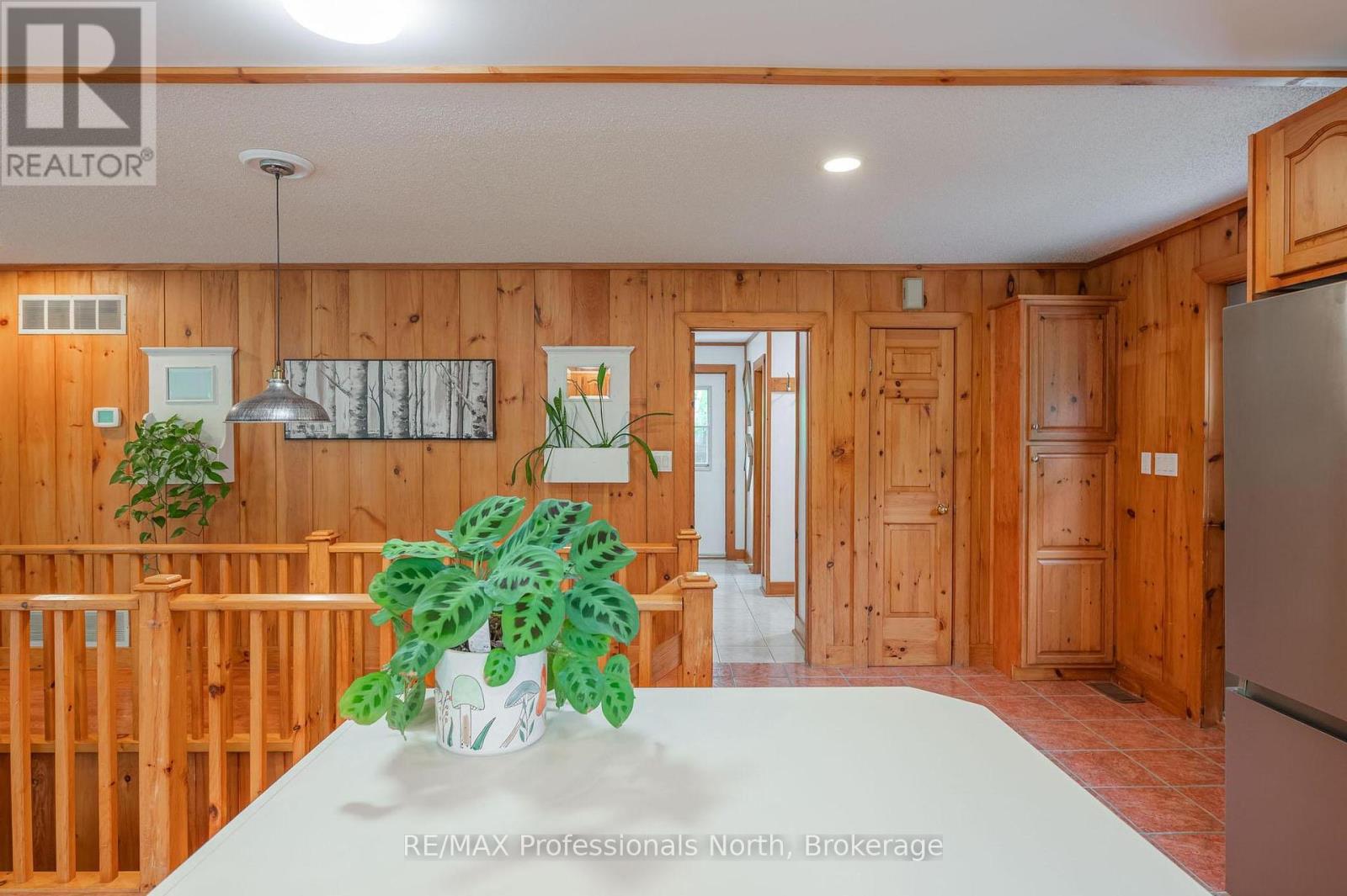 1006 Tennyson Road, Minden Hills, Ontario  K0M 2K0 - Photo 33 - X12206061
