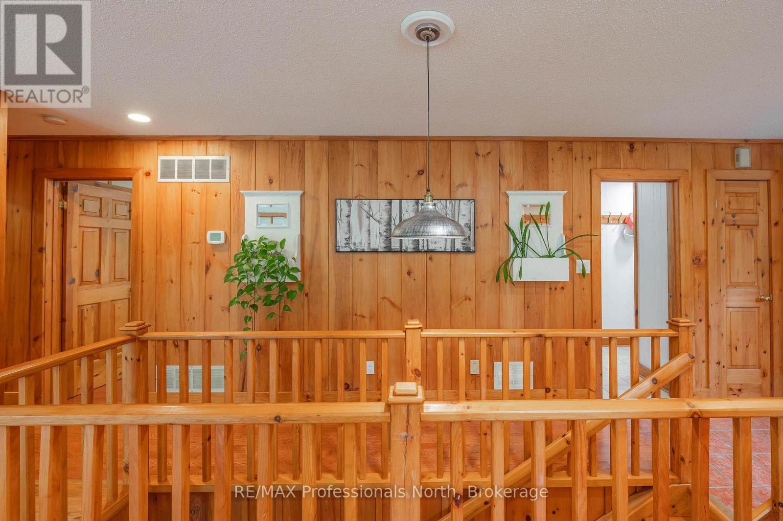 1006 Tennyson Road, Minden Hills, Ontario  K0M 2K0 - Photo 34 - X12206061