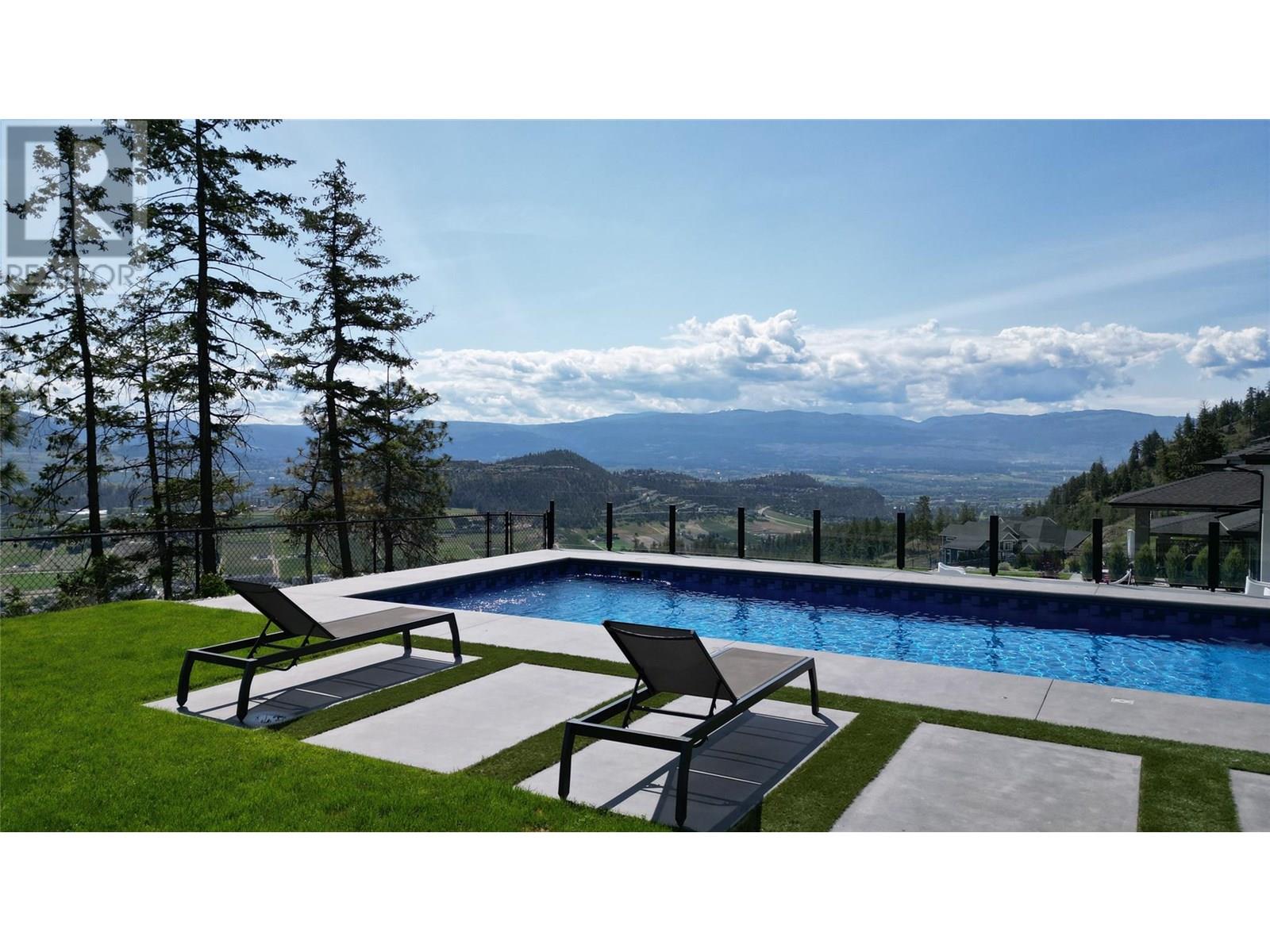 Property at 254 Summer Wood Drive image 4