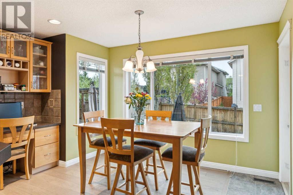 230 Panatella Circle Nw, Calgary, Alberta  T3K 5Y1 - Photo 11 - A2220458