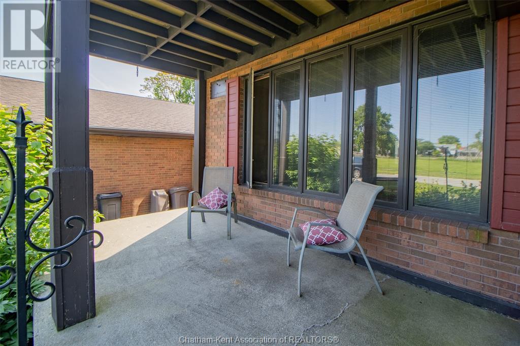 Property at 452 Wallace STREET image 4