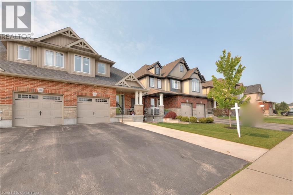 Property at 350 FINORO Crescent image 4