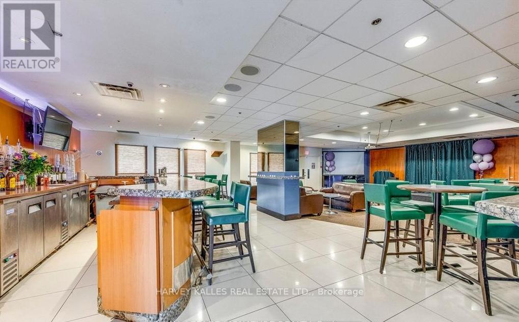 2507 - 77 Harbour Square, Toronto, Ontario  M5J 2S2 - Photo 18 - C12205388