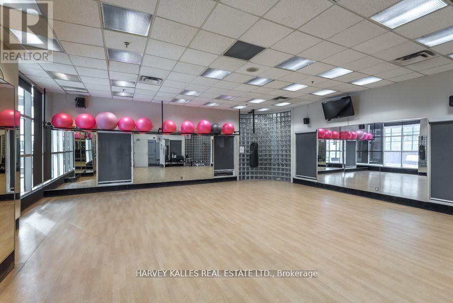 2507 - 77 Harbour Square, Toronto, Ontario  M5J 2S2 - Photo 20 - C12205388