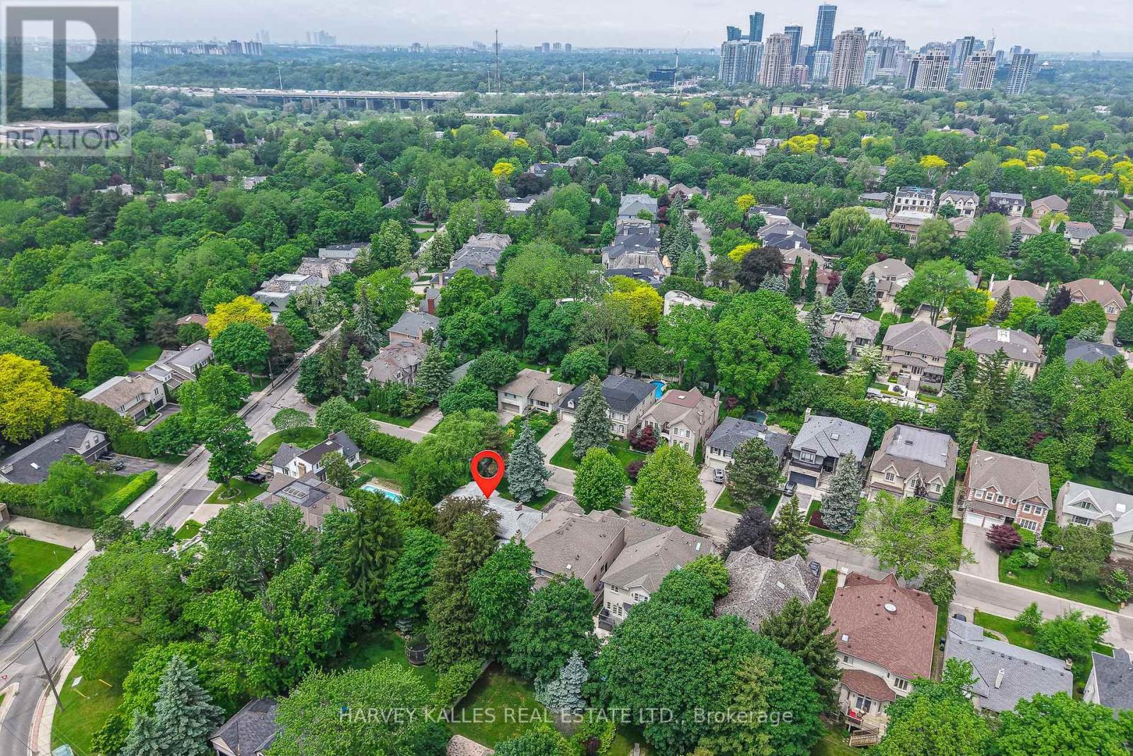 17 Munro Boulevard, Toronto (St. Andrew-Windfields), Ontario  M2L 1C1 - Photo 33 - C12206005