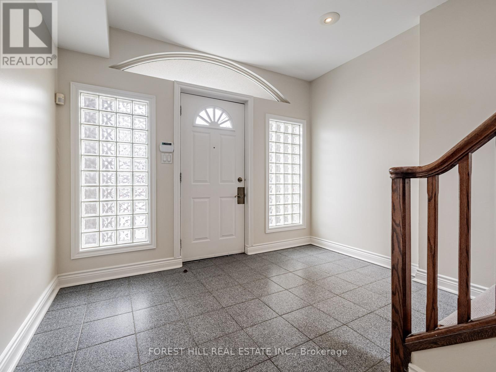 45 WESTOVER HILL ROAD Toronto (Humewood-Cedarvale), ON M6C 3J6