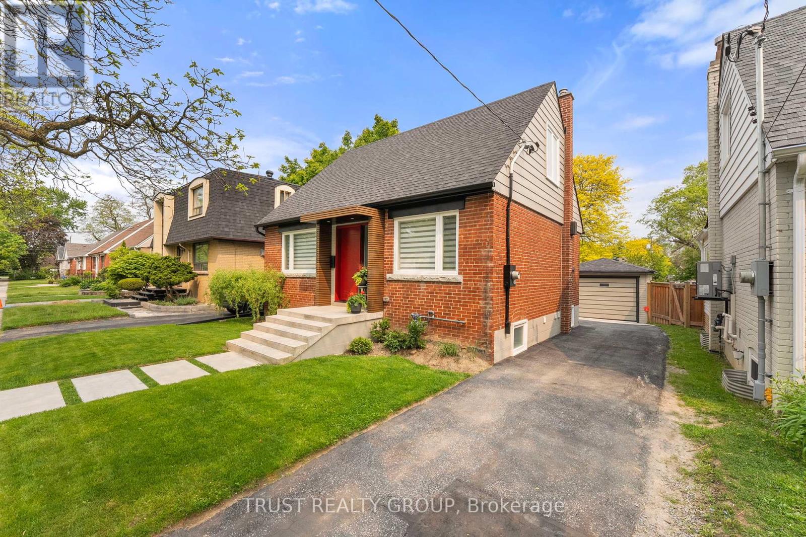 14 DORINE CRESCENT, Toronto, Ontario