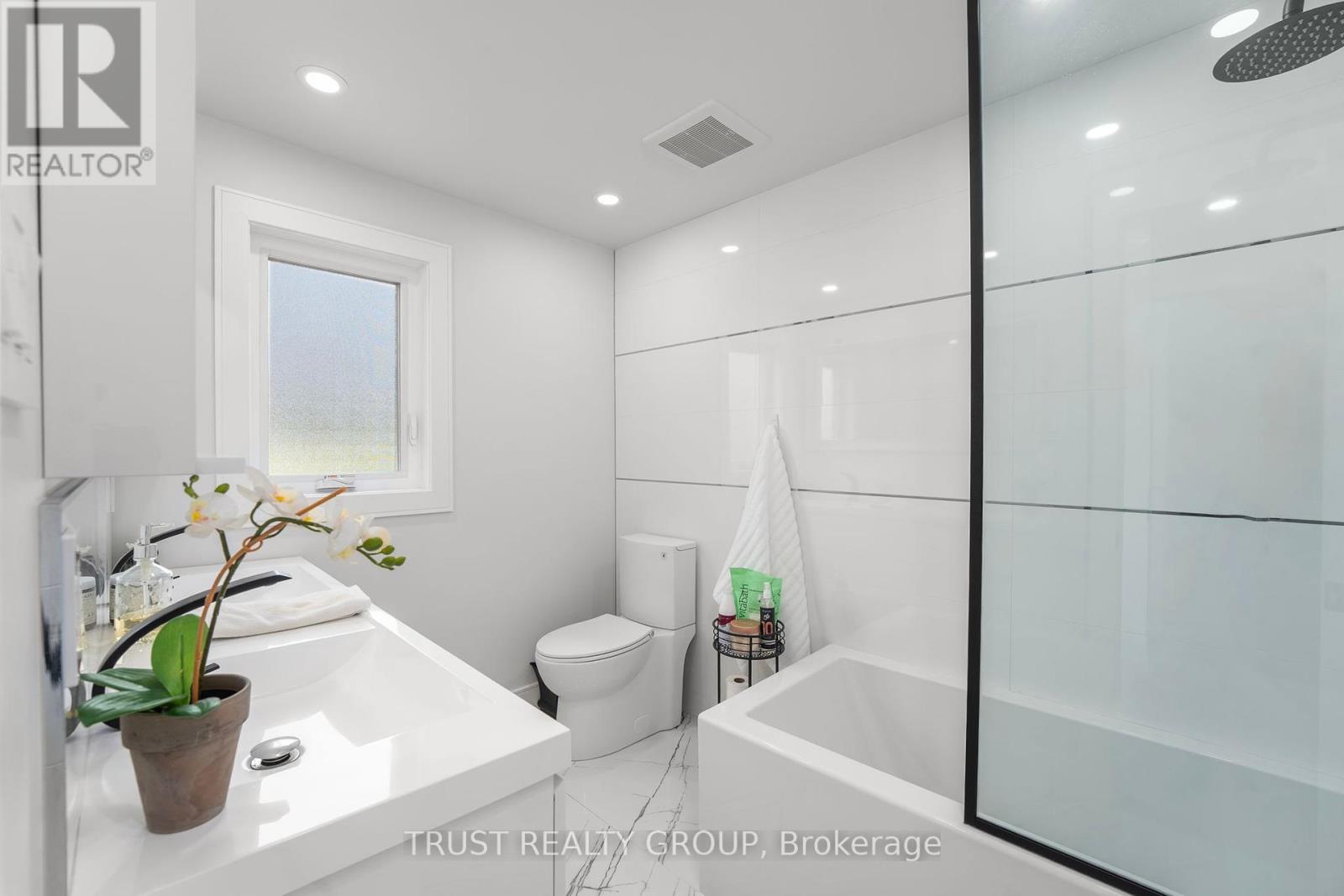 14 Dorine Crescent, Toronto, Ontario  M1L 1Y7 - Photo 15 - E12205962