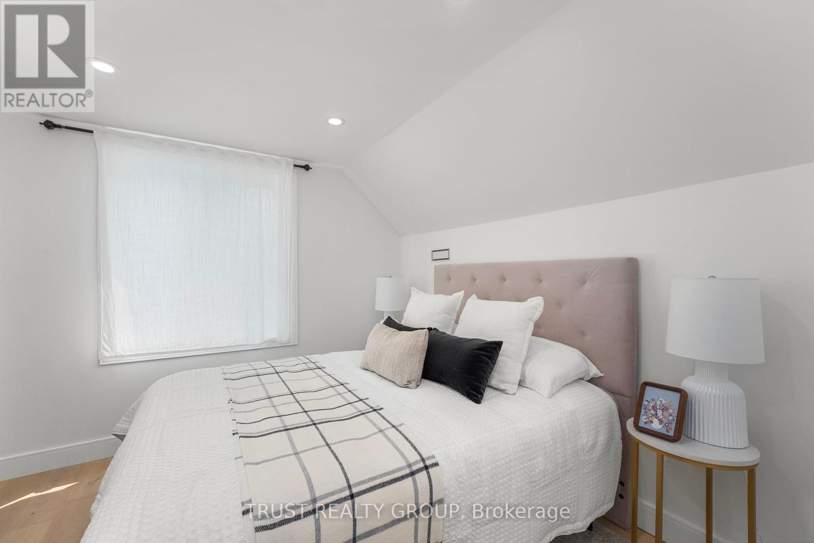 14 Dorine Crescent, Toronto, Ontario  M1L 1Y7 - Photo 17 - E12205962