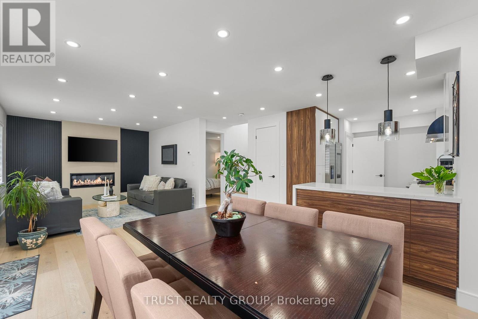 14 Dorine Crescent, Toronto, Ontario  M1L 1Y7 - Photo 9 - E12205962