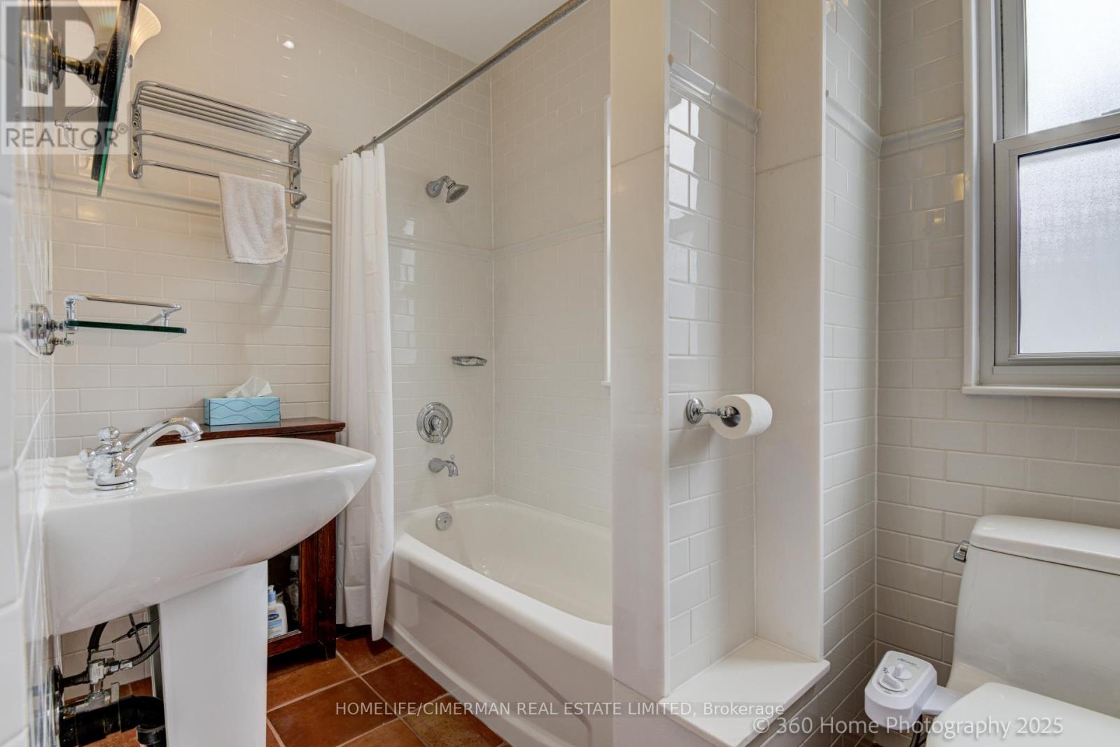 73 Spruce Hill Road, Toronto, Ontario  M4E 3G2 - Photo 21 - E12206033