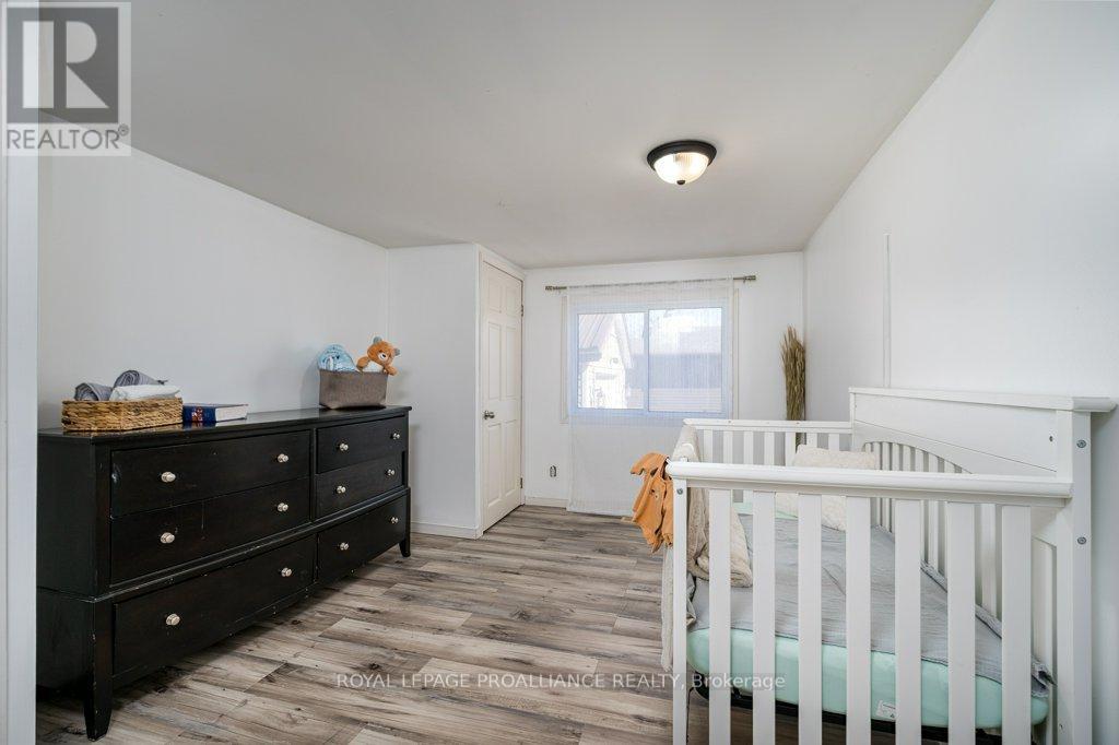262 South Trent Street, Quinte West, Ontario  K0K 1C0 - Photo 12 - X12057313