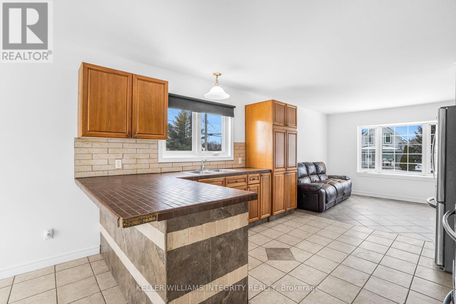 120 Herbert Street, The Nation, Ontario  K0A 2M0 - Photo 11 - X12189416