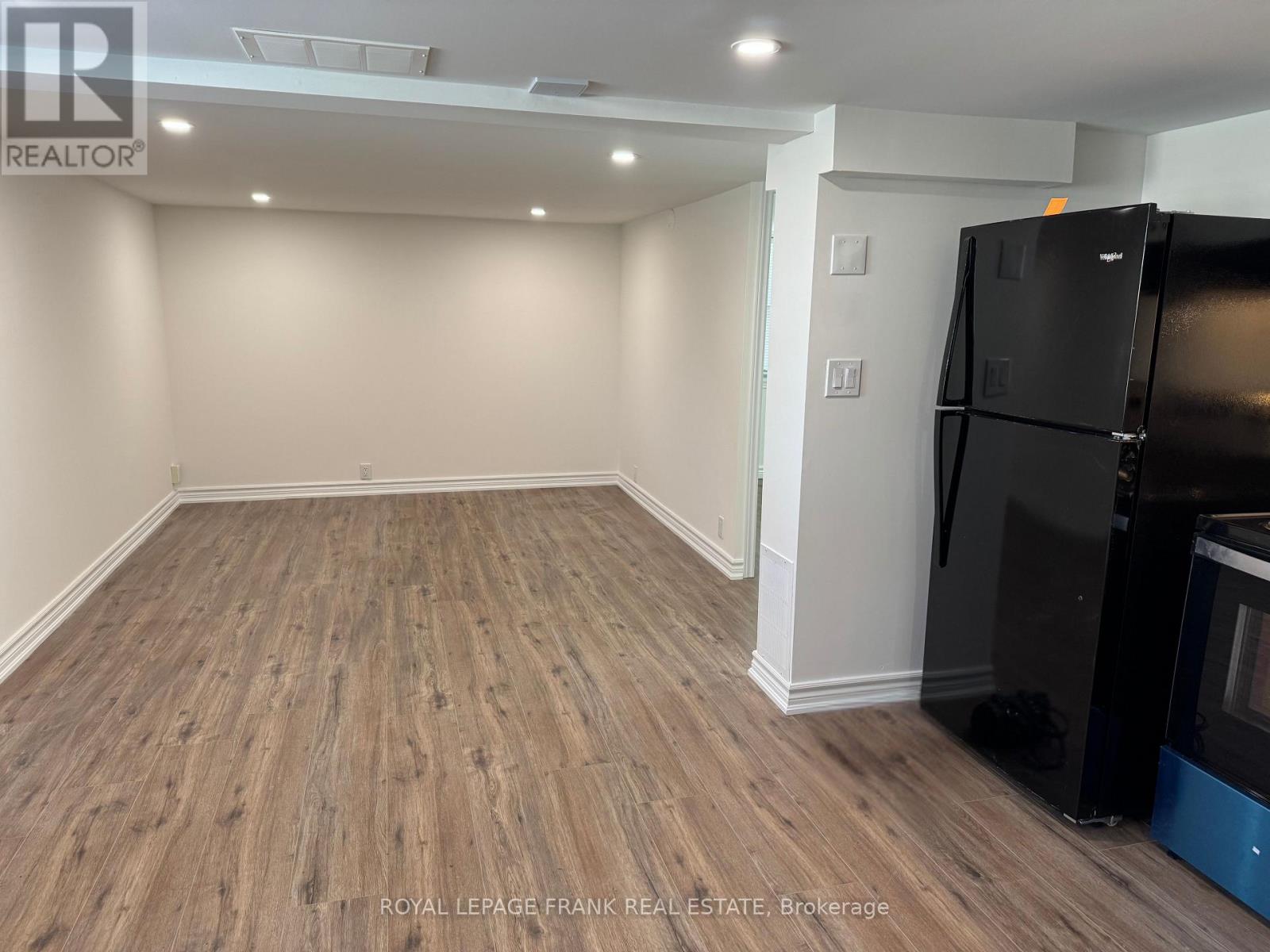 3 - 909 Masson Street, Oshawa, Ontario  L1G 5B1 - Photo 7 - E12206131