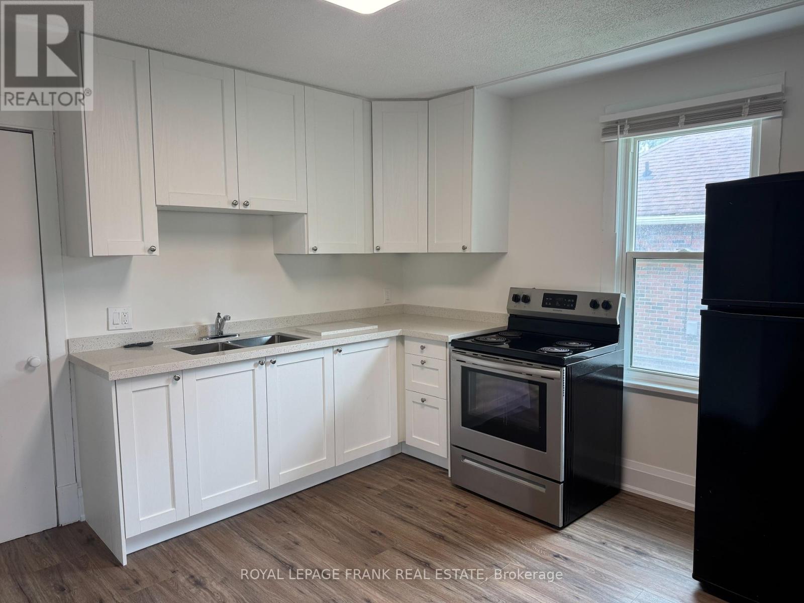 1 - 909 Masson Street, Oshawa, Ontario  L1G 5B1 - Photo 2 - E12206135