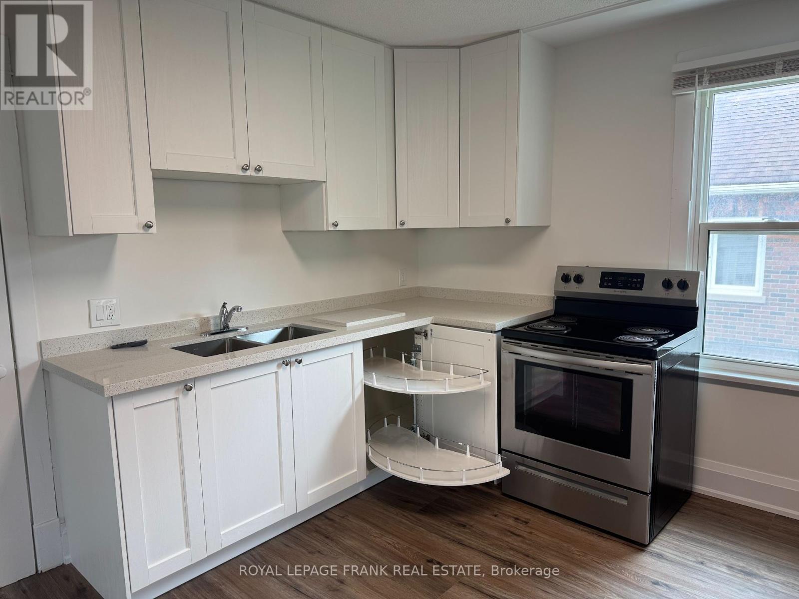 1 - 909 Masson Street, Oshawa, Ontario  L1G 5B1 - Photo 4 - E12206135