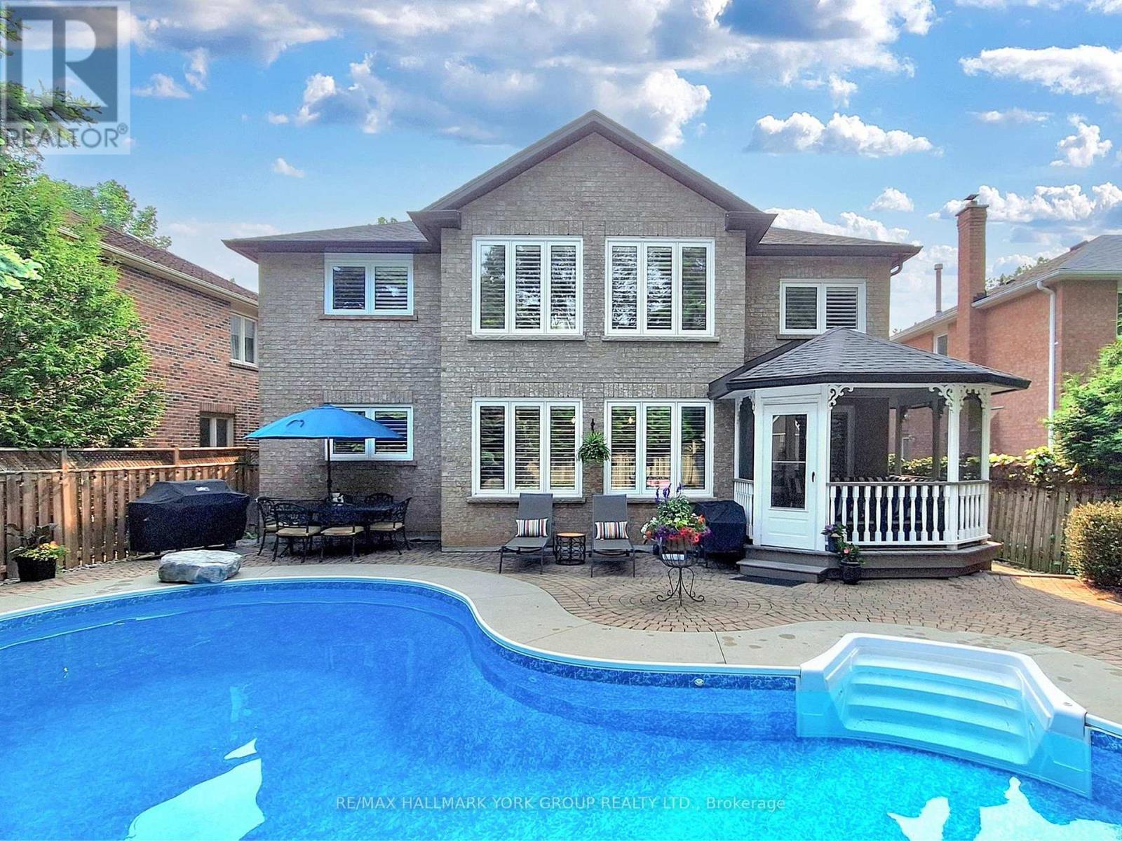 94 Mcgee Crescent, Aurora, Ontario  L4G 6L8 - Photo 44 - N12206042