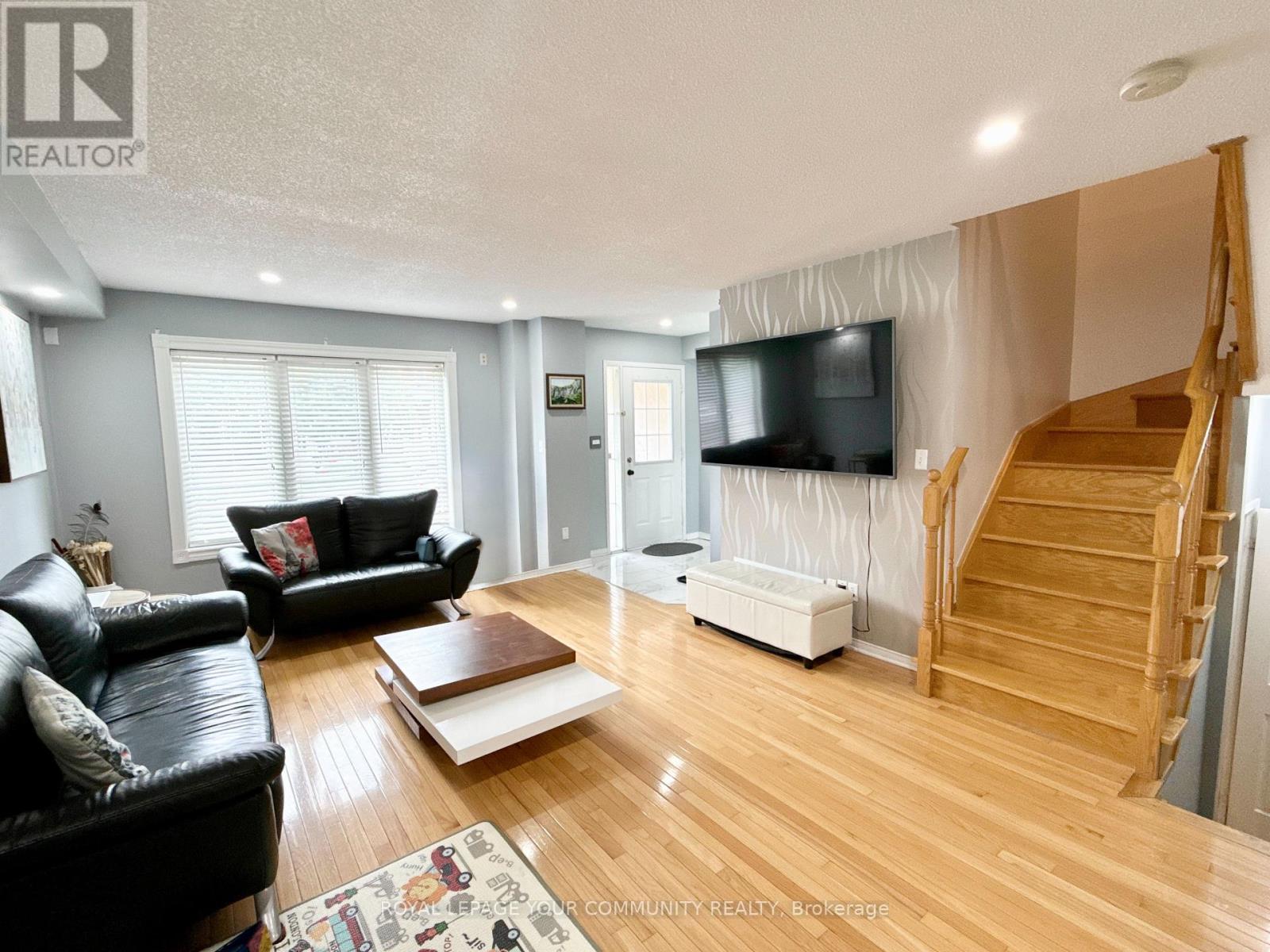655 Napa Valley Avenue, Vaughan, Ontario  L4H 2J1 - Photo 3 - N12206049