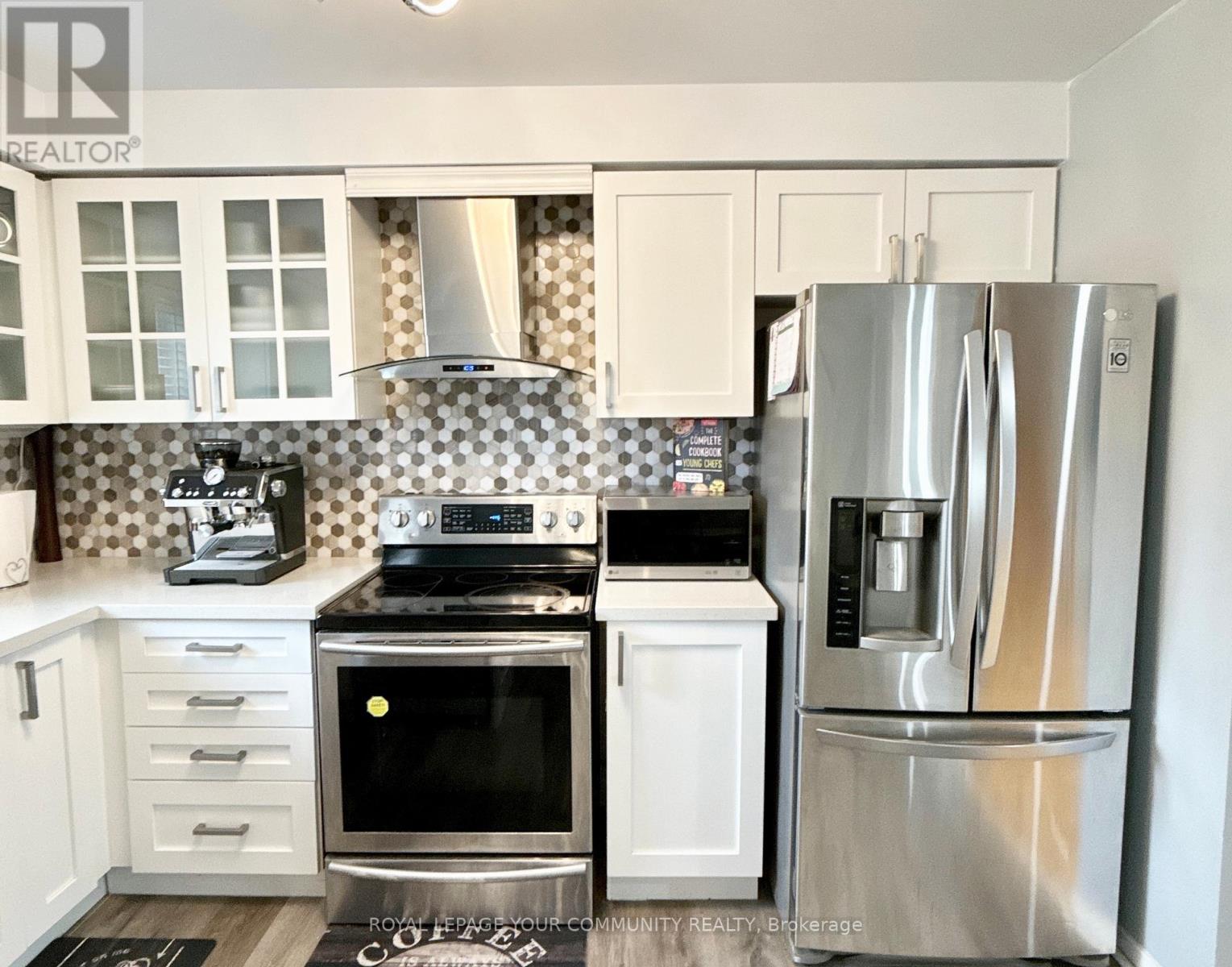 655 Napa Valley Avenue, Vaughan, Ontario  L4H 2J1 - Photo 9 - N12206049