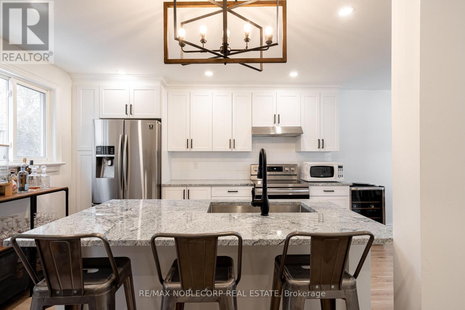 115 William Roe Boulevard, Newmarket, Ontario  L3Y 1B1 - Photo 11 - N12206060