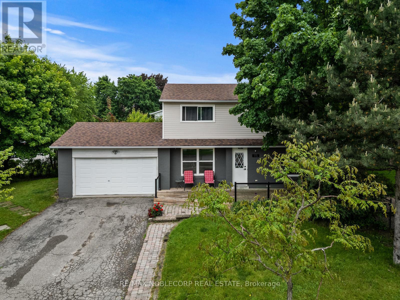 115 William Roe Boulevard, Newmarket, Ontario  L3Y 1B1 - Photo 2 - N12206060