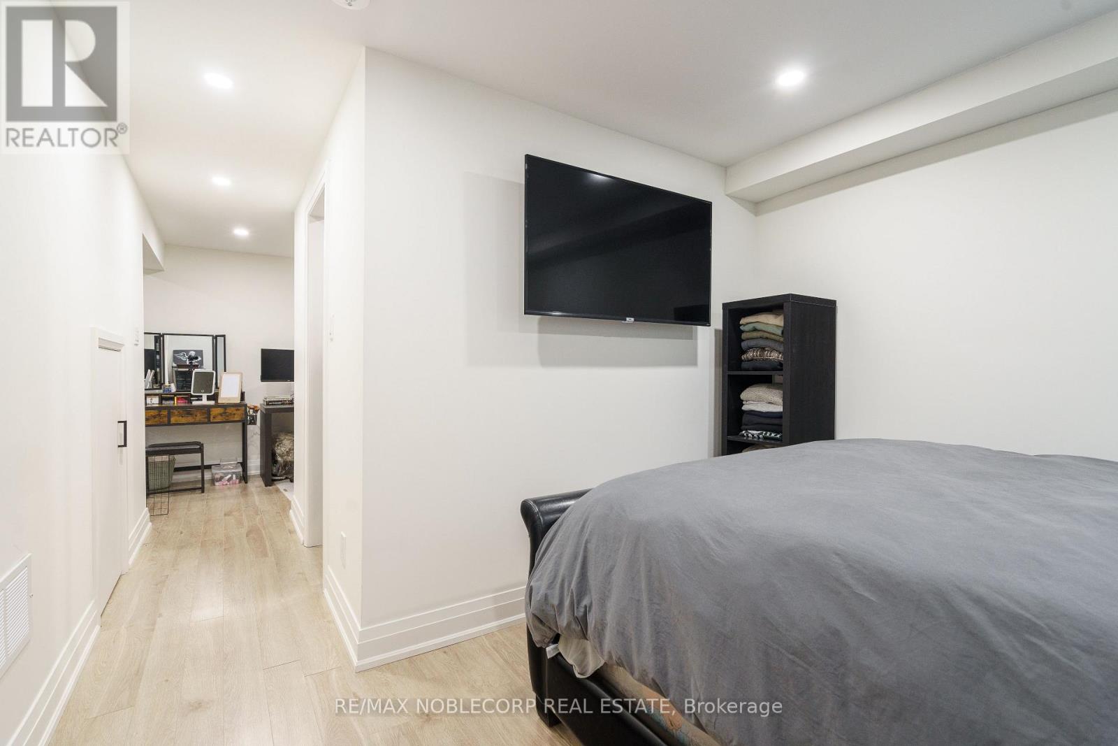 115 William Roe Boulevard, Newmarket, Ontario  L3Y 1B1 - Photo 45 - N12206060