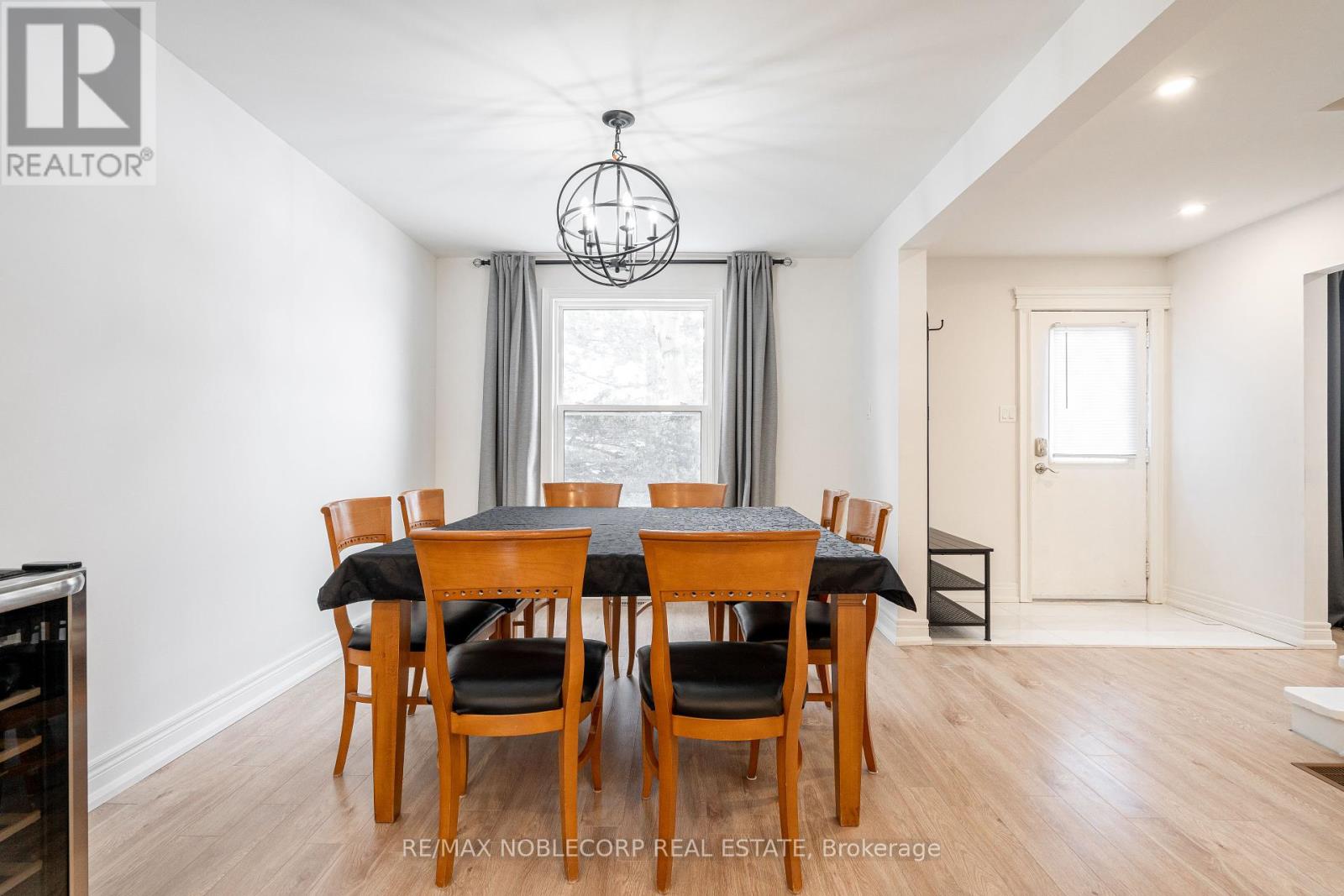115 William Roe Boulevard, Newmarket, Ontario  L3Y 1B1 - Photo 9 - N12206060