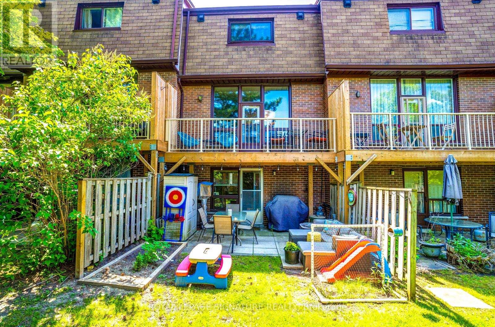12 - 11 Plaisance Road, Richmond Hill, Ontario  L4C 5H1 - Photo 48 - N12206064