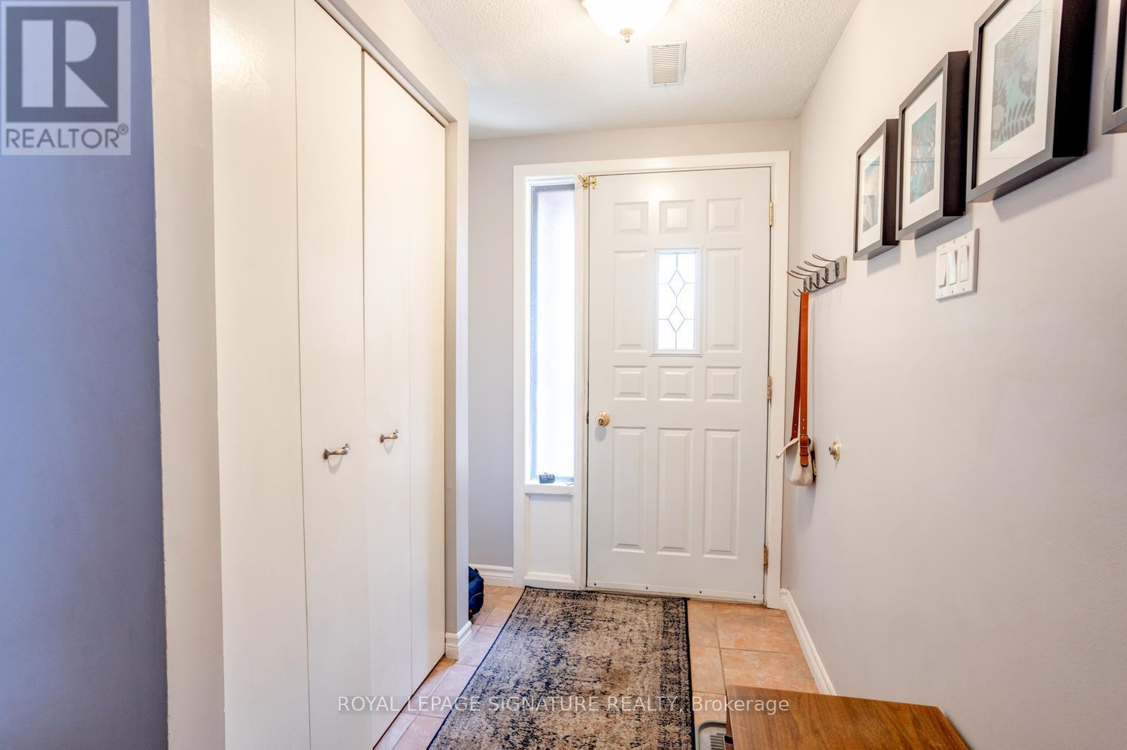 12 - 11 Plaisance Road, Richmond Hill, Ontario  L4C 5H1 - Photo 6 - N12206064