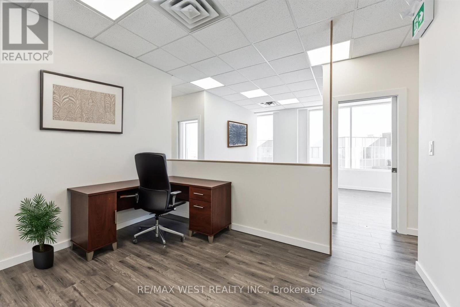 215 - 20 Great Gulf Drive, Vaughan (Concord), Ontario  L4K 0K7 - Photo 10 - N12206093
