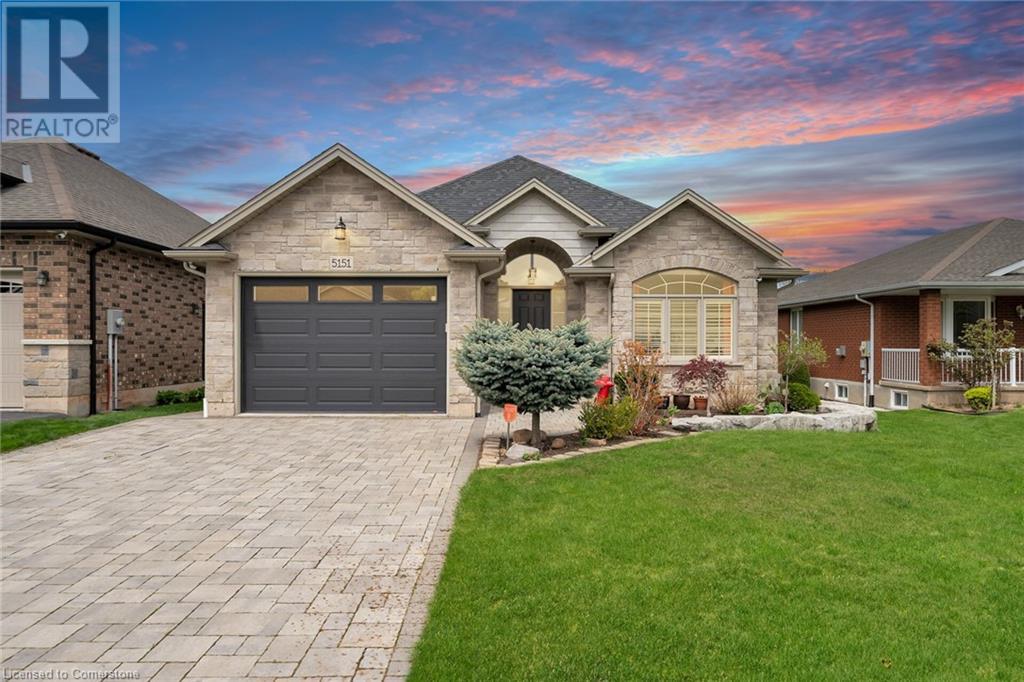 5151 Meadowood Lane, Beamsville, Ontario  L3J 0J8 - Photo 1 - 40727221