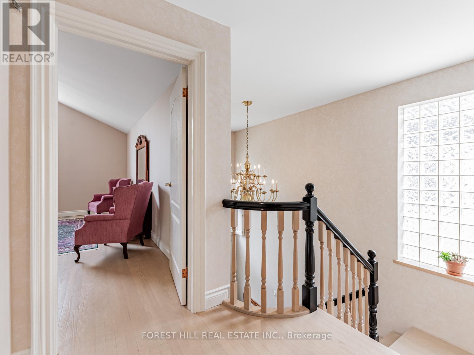 51 Stuart Avenue, Toronto, Ontario  M2N 1B2 - Photo 16 - C12098914