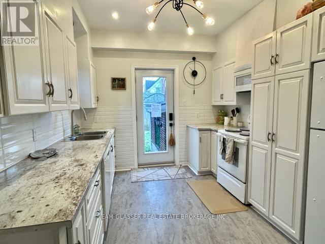 2 Birch Street, London South (South F), Ontario  N6C 3G8 - Photo 37 - X12206124