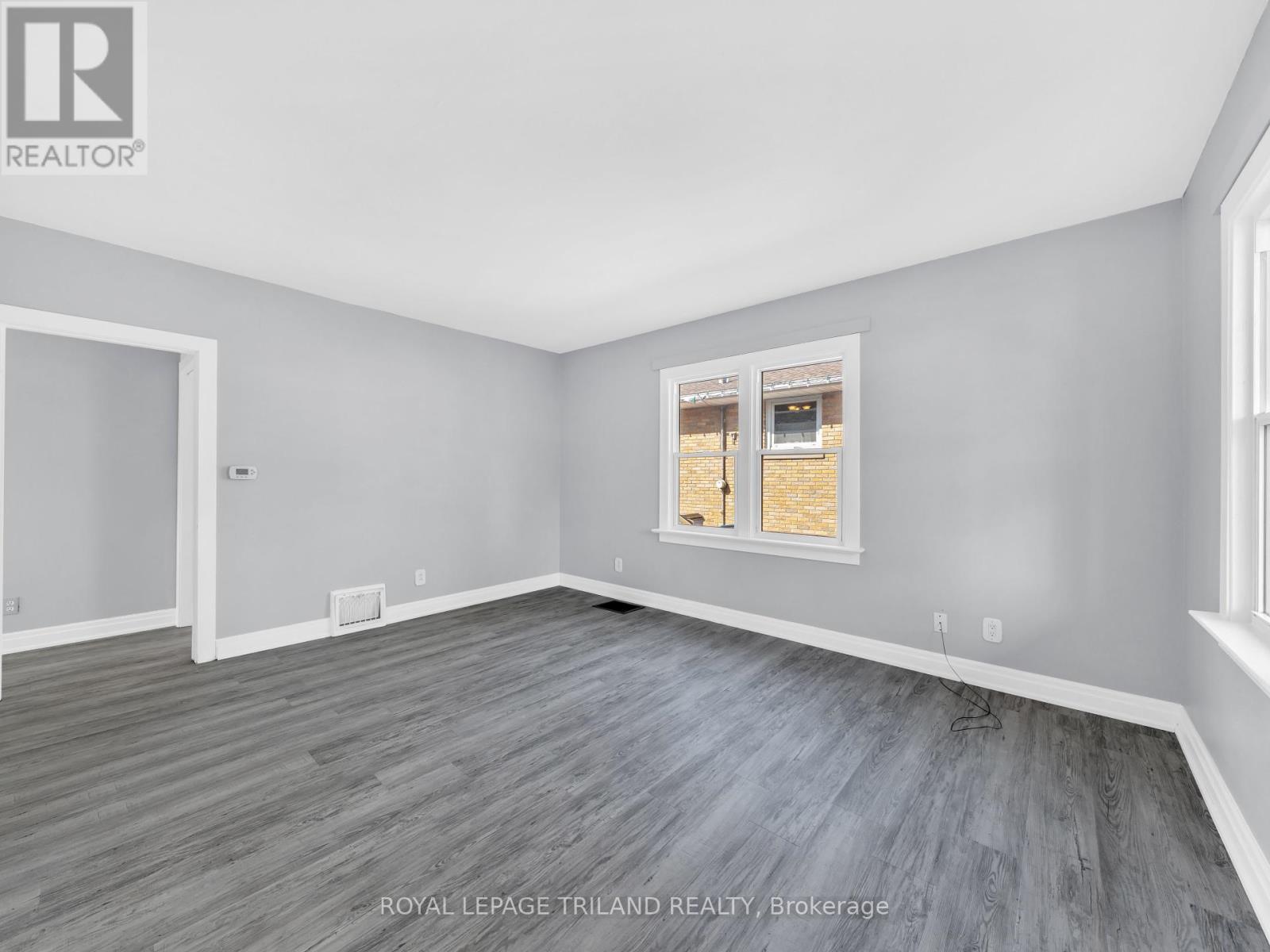 7 Edna Street, Chatham-Kent, Ontario  N7M 1L2 - Photo 3 - X12206127