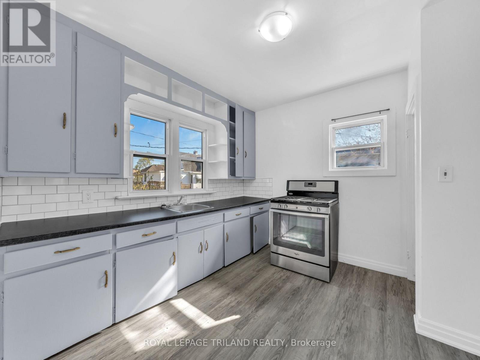 7 Edna Street, Chatham-Kent, Ontario  N7M 1L2 - Photo 5 - X12206127