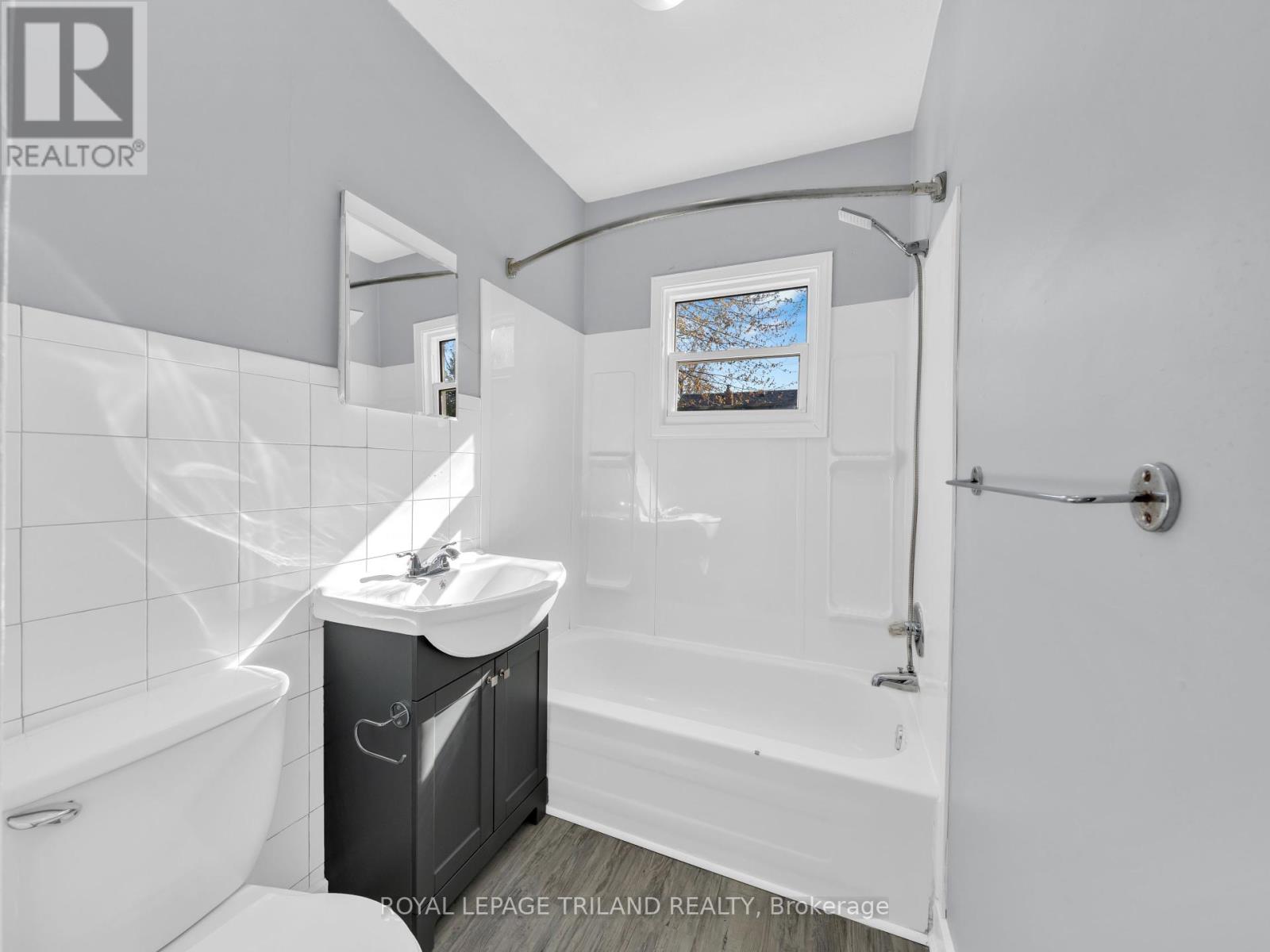 7 Edna Street, Chatham-Kent, Ontario  N7M 1L2 - Photo 9 - X12206127