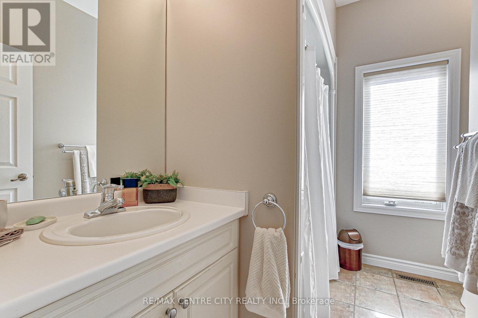 50 Exmoor Place S, London North, Ontario  N5X 3W2 - Photo 16 - X12206160