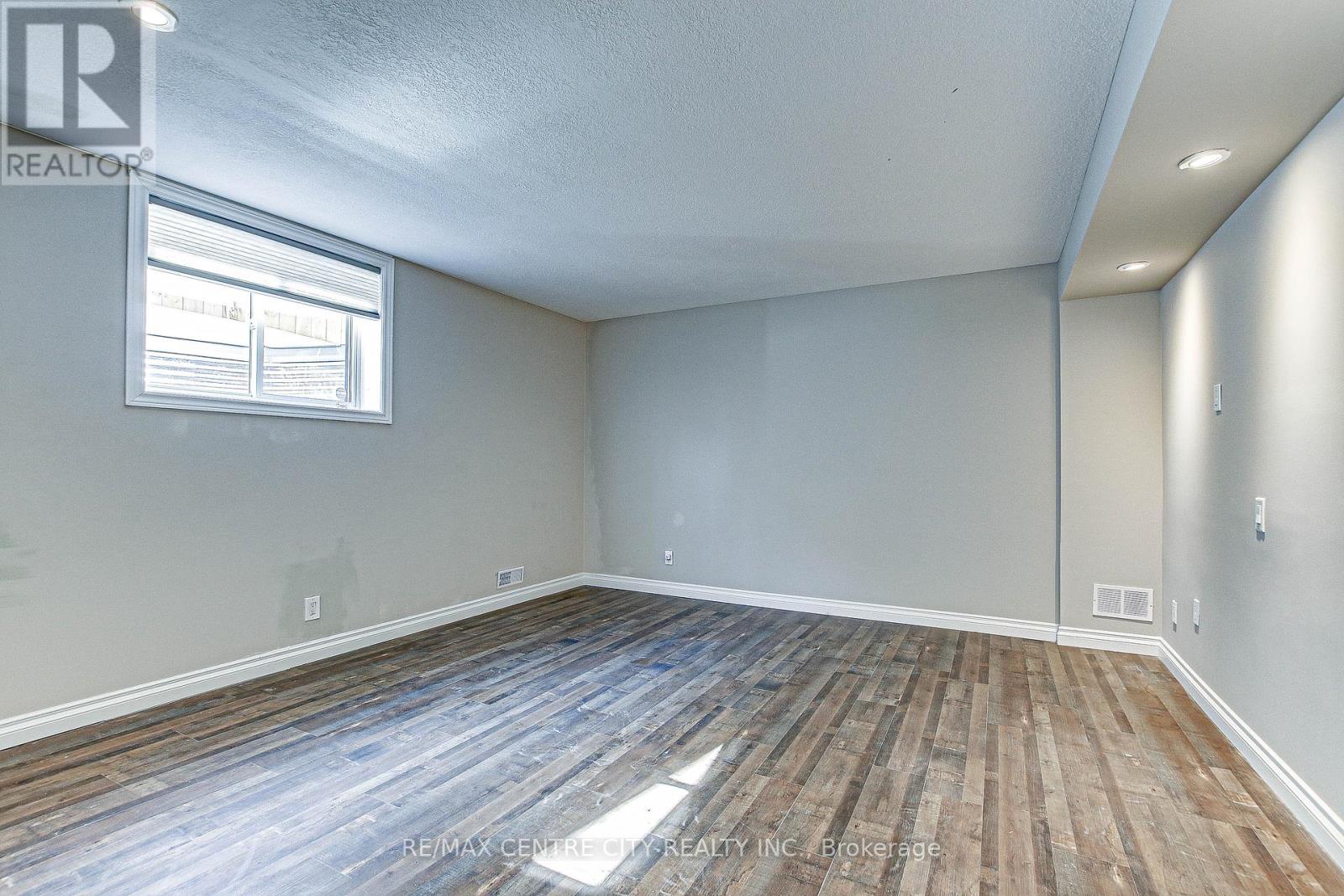 50 Exmoor Place S, London North, Ontario  N5X 3W2 - Photo 35 - X12206160